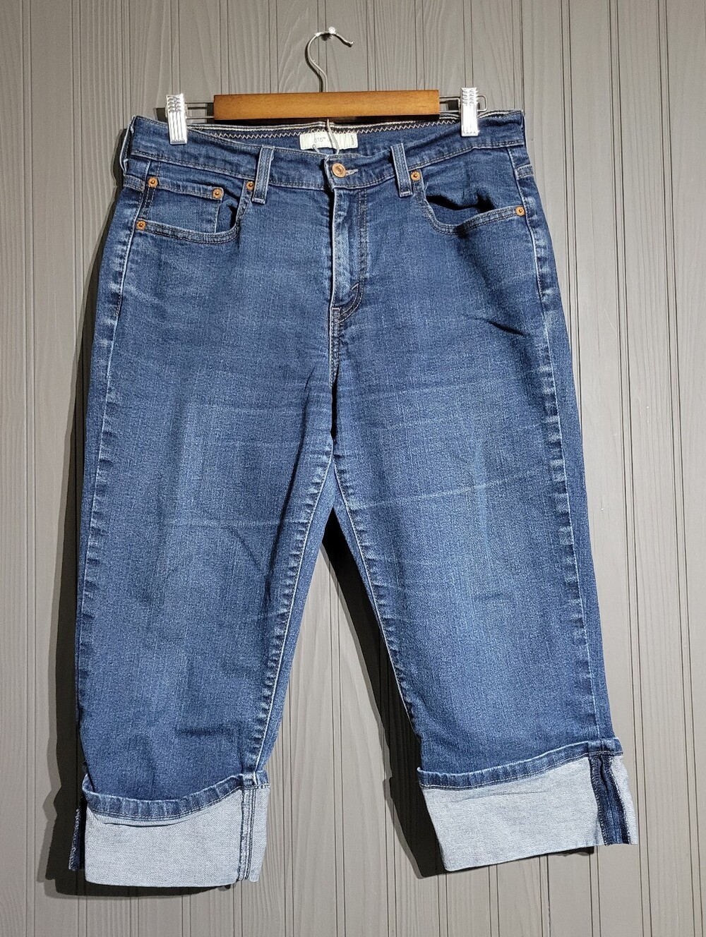 Levi's 515 Cropped Capri Denim Jeans Cotton Cuffed Medium Wash Blue Women's 12